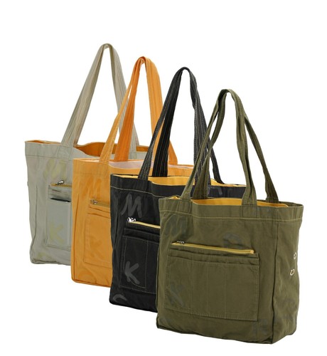 Mandarina duck shopping - duck,